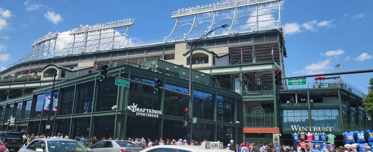 DraftKings关闭Wrigleyville门店：零售体育博彩的困境与行业洗牌