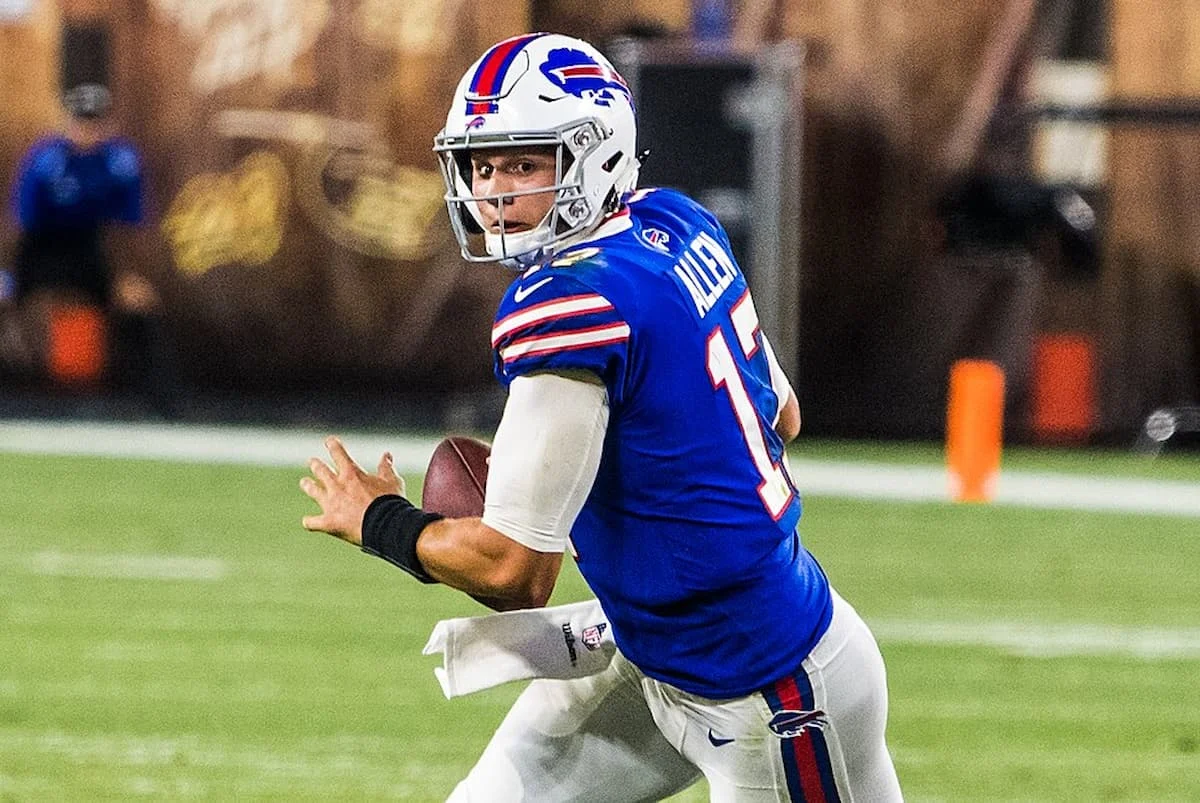 NFL MVP争夺战：艾伦领跑，新星老将群雄逐鹿