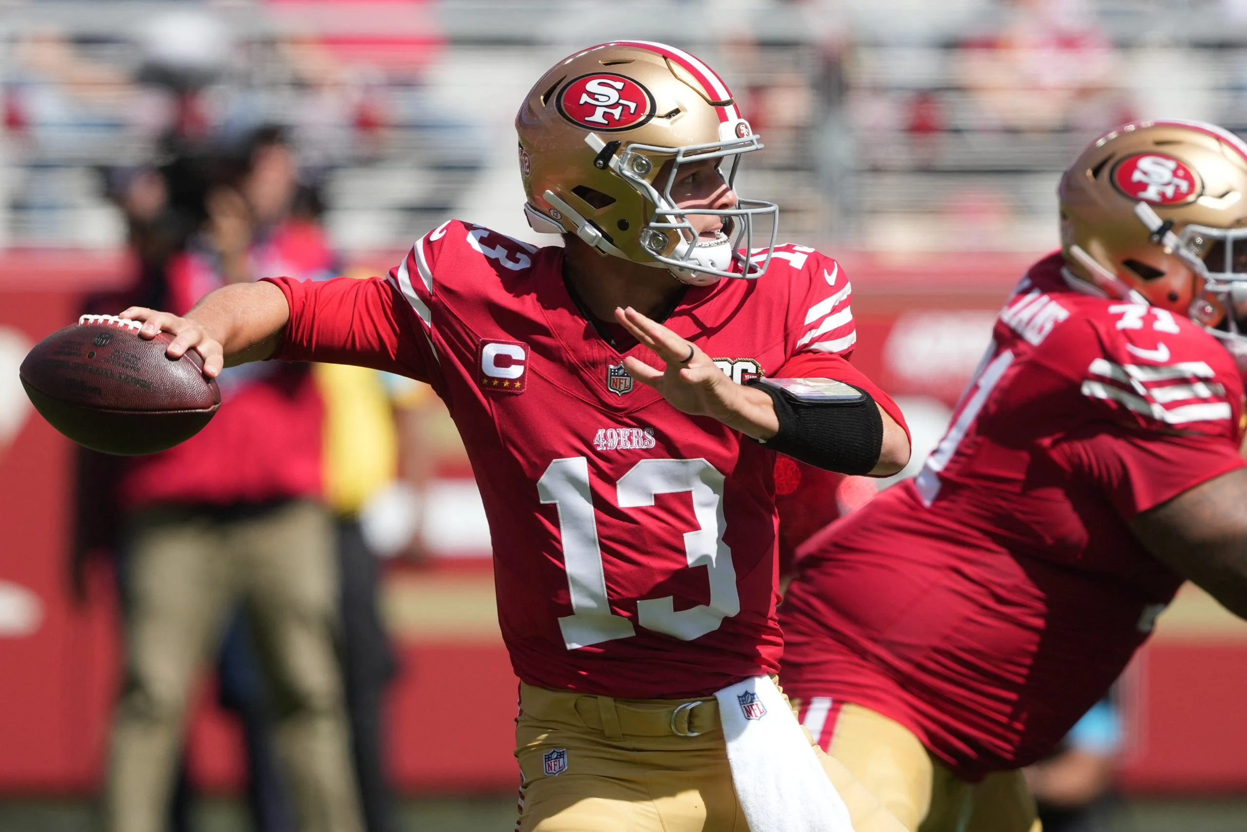 NFL第4周球员数据盘口异动：洞察市场风向与投注机遇