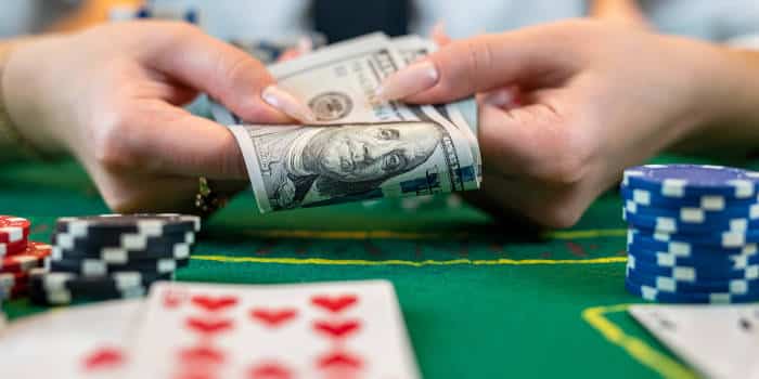 最高法院大律师金斯坦深陷逃税风波:双面人生,亿万赌资迷局 最高法院大律师金斯坦深陷逃税风波:双面人生,亿万赌资迷局