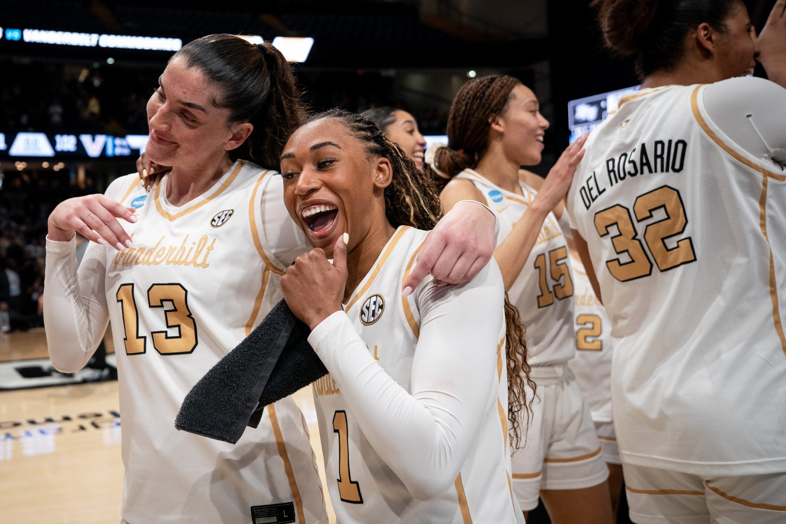 NCAA女篮：伊利诺伊vs范德堡前瞻，甜蜜16强之争