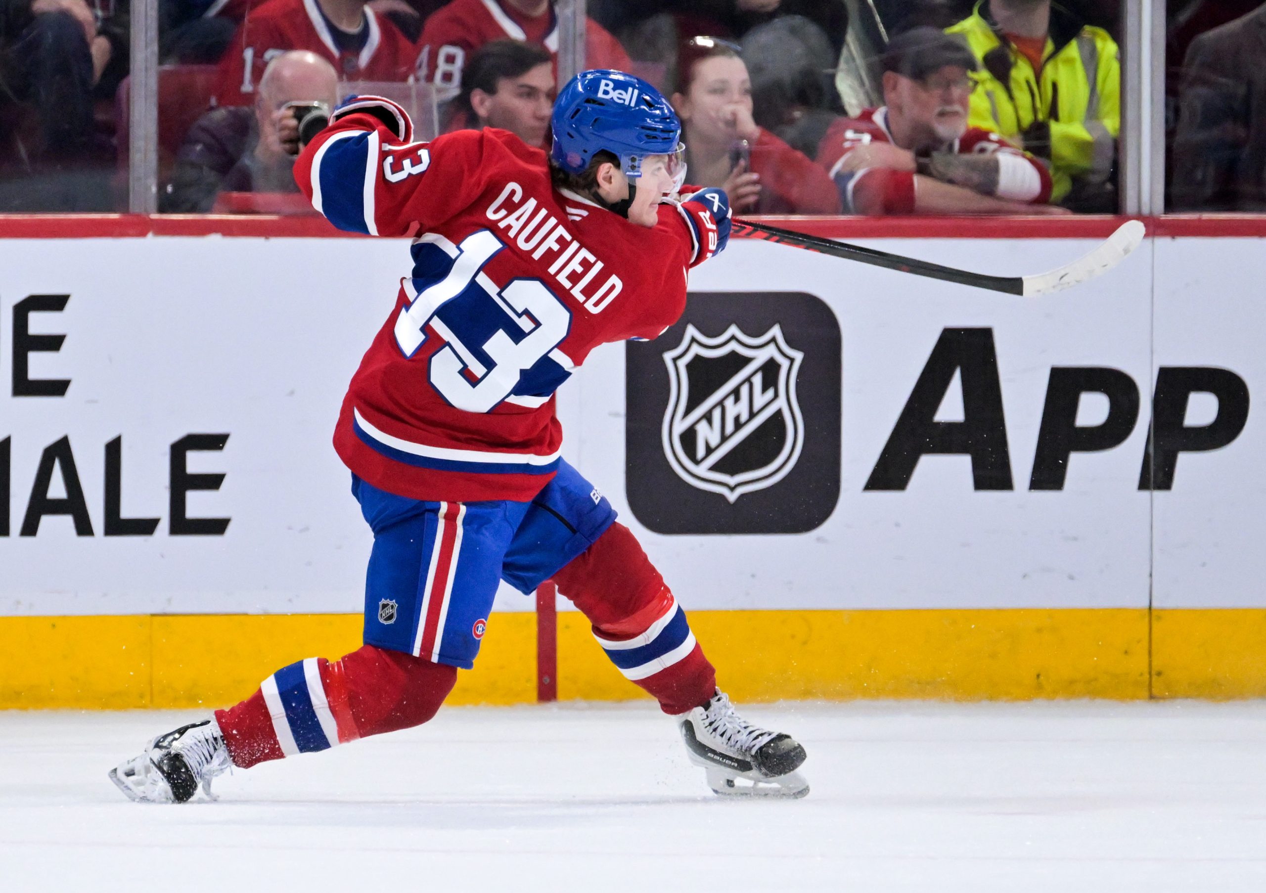 NHL焦点战：蒙特利尔加人迎战坦帕湾闪电，季末大战看点解析