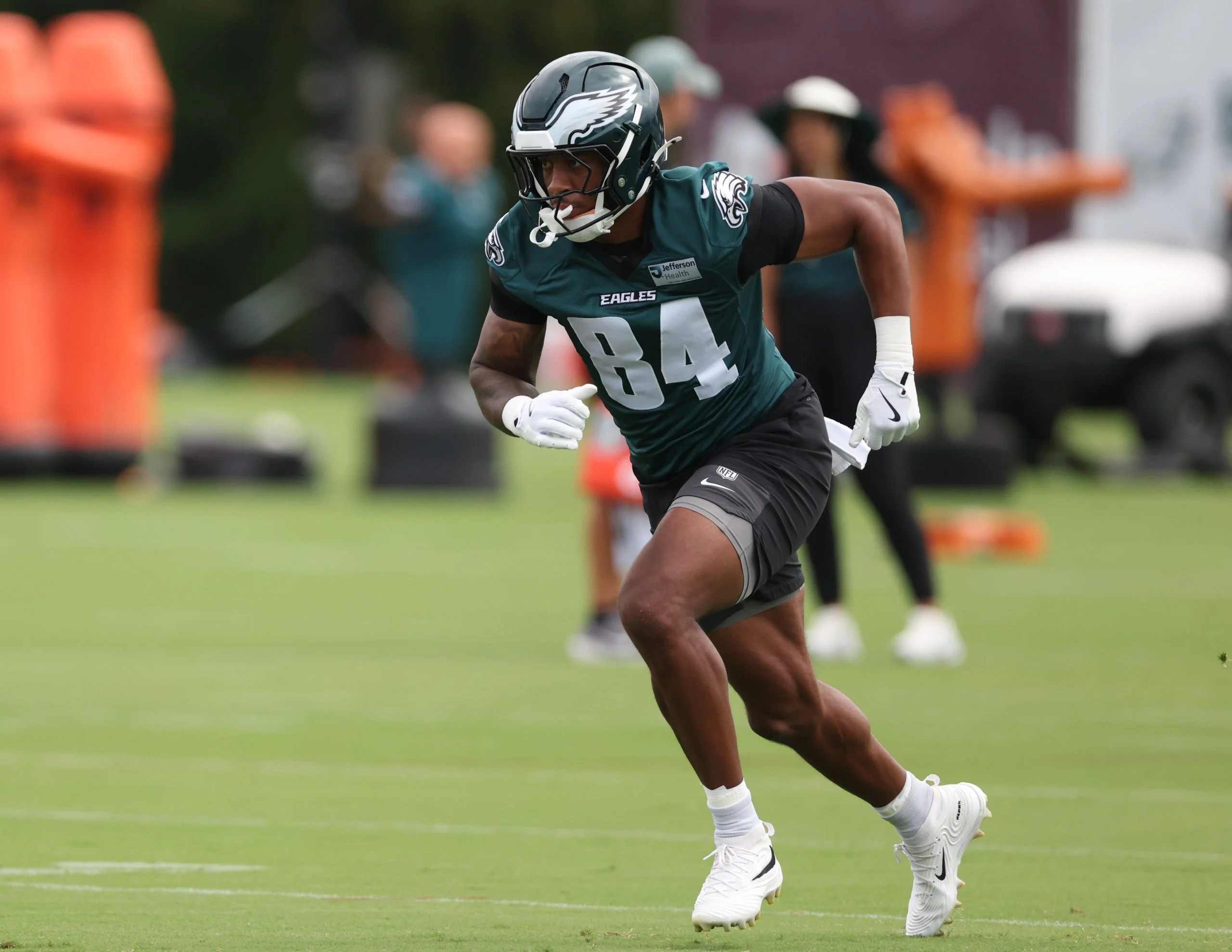 NFL季前赛:老鹰VS乌鸦深度分析,谁能拔得头筹? NFL季前赛:老鹰VS乌鸦深度分析,谁能拔得头筹?