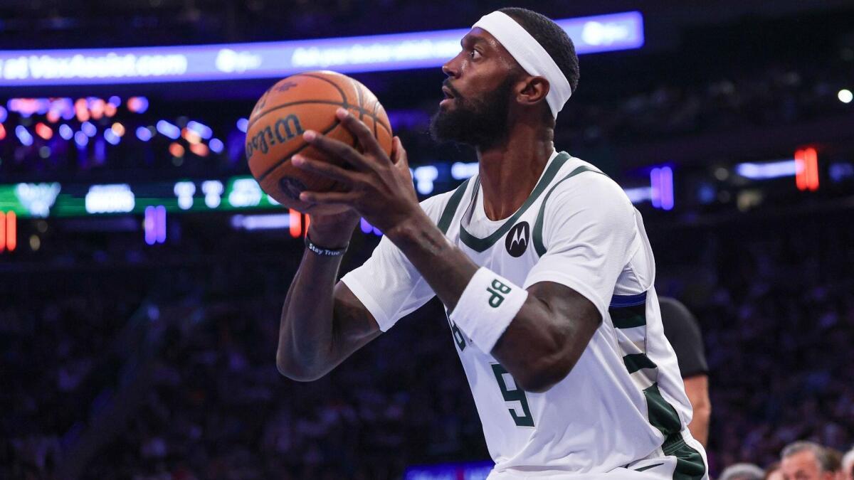 NBA前瞻：雄鹿奇才东部“保级战”，字母哥缺阵总分有玄机？